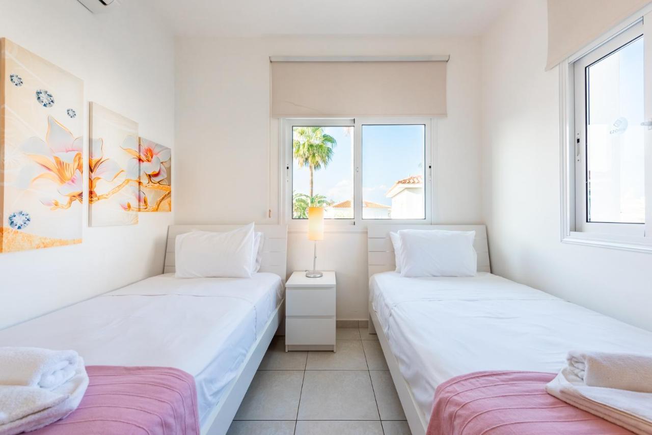 Villa Palm Breeze By Ezoria Villas Protaras Ngoại thất bức ảnh