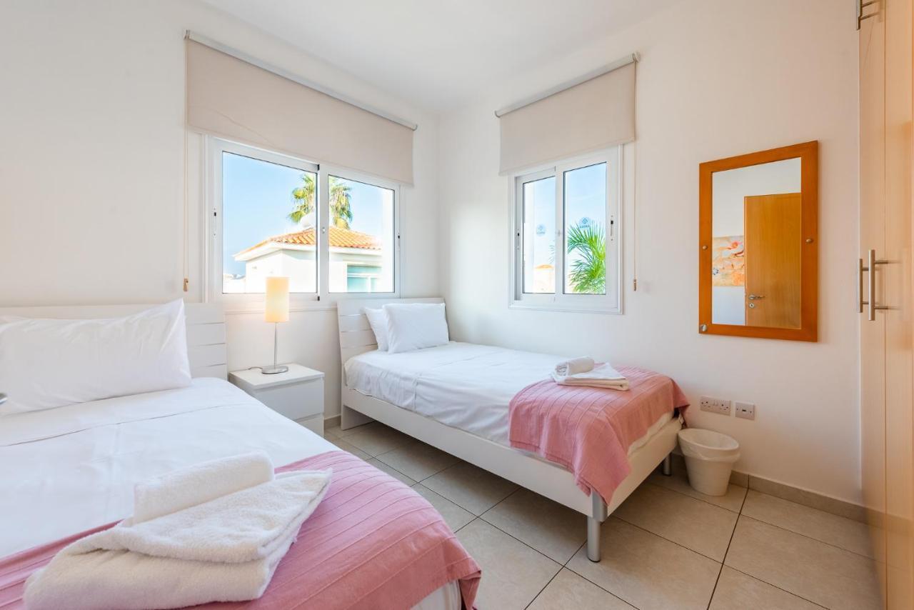 Villa Palm Breeze By Ezoria Villas Protaras Ngoại thất bức ảnh